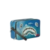 ARTICOLI DA TOELETTATURA SHARK ISLAND, ANCHE BORSA PER I SOLDI ARTICOLI DA TOELETTATURA SHARK ISLAND, ANCHE BORSA PER I SOLDI