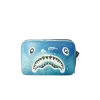 ARTICOLI DA TOELETTATURA SHARK ISLAND, ANCHE BORSA PER I SOLDI ARTICOLI DA TOELETTATURA SHARK ISLAND, ANCHE BORSA PER I SOLDI