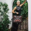 BORSA DA VIAGGIO SQUALI DENTI DI SEGA A PARIGI BORSA DA VIAGGIO SQUALI DENTI DI SEGA A PARIGI