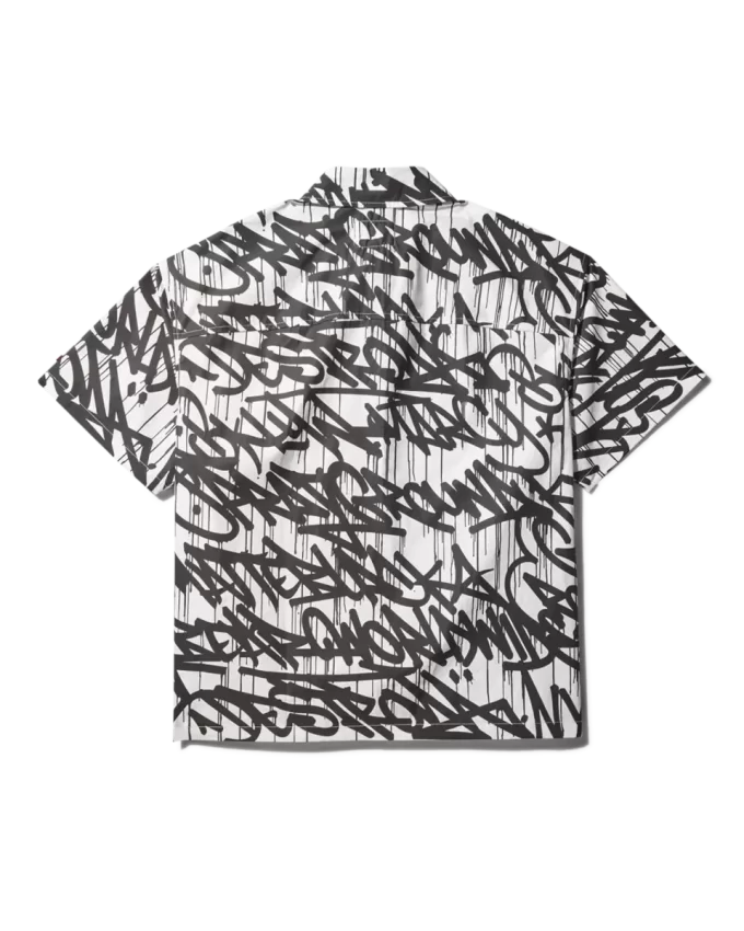 CAMICIA A MANICHE CORTE CON BOTTONI FRONTALI E GRAFFITI CAMICIA A MANICHE CORTE CON BOTTONI FRONTALI E GRAFFITI