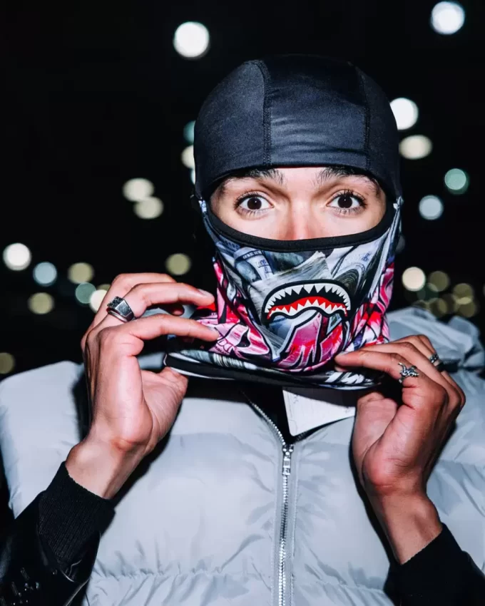 MASCHERA DA PASSEGGIO CON TASHED