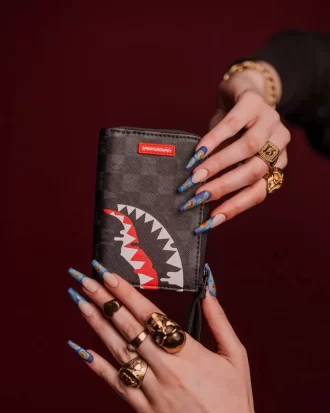 PORTAFOGLIO SHARKS IN PARIS THUNDERDRIP